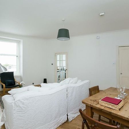 St Margaret'S Loch Apartment Edinburgh Exterior photo